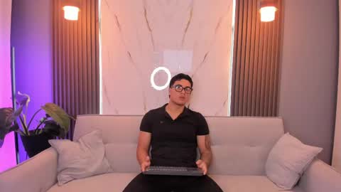 Snapshot of massimo_ross chatting on April 16, 2026, 10:16 am massimo_ross online show from April 16, 2026, 10:16 am