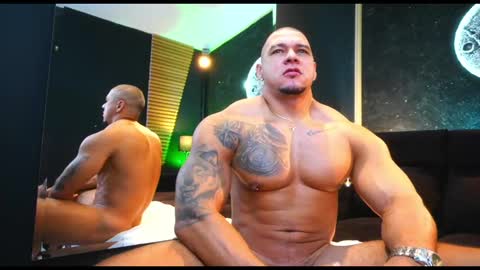 massimowalton2 online show from October 1, 2025, 1:44 am