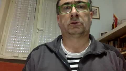 Snapshot of massimoxgiulia chatting on January 1, 2025, 7:09 am massimoxgiulia online show from January 1, 2025, 7:09 am