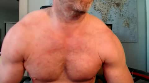 Snapshot of master8daddy69 chatting on May 20, 2026, 8:26 pm master8daddy69 online show from May 20, 2026, 8:26 pm