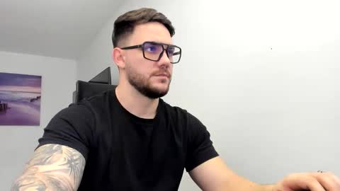 Snapshot of master_alexxxander chatting on December 2, 2025, 7:14 am Alex online show from December 2, 2025, 7:14 am