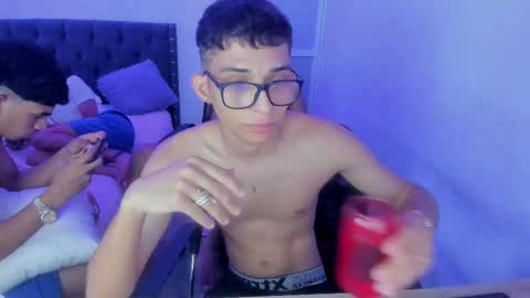 master_boy28 online show from February 19, 2025, 9:47 pm