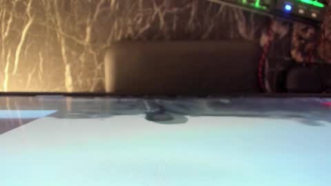 master_boy28 online show from February 4, 2026, 8:14 pm