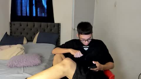 master_boy28 online show from February 18, 2026, 4:25 pm