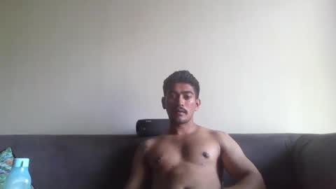 Snapshot of master_leoo chatting on May 18, 2026, 3:35 am master_leoo online show from May 18, 2026, 3:35 am
