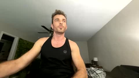 Snapshot of master_louie chatting on December 15, 2024, 10:04 pm muskyjockdick online show from December 15, 2024, 10:04 pm
