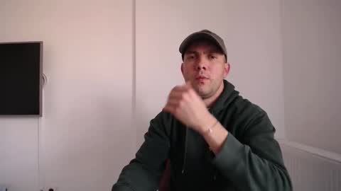 MasterChris03 online show from November 24, 2025, 12:05 pm