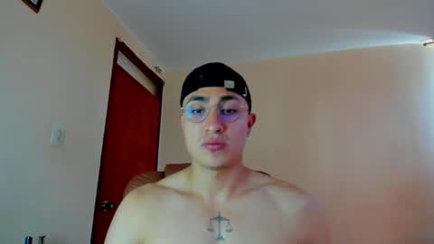 Snapshot of masterfiterotic chatting on January 30, 2025, 6:32 pm masterfiterotic online show from January 30, 2025, 6:32 pm