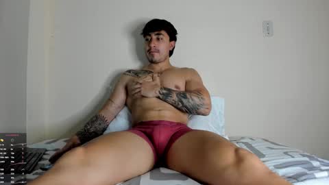 Snapshot of masterfiterotic chatting on November 10, 2025, 11:04 pm masterfiterotic online show from November 10, 2025, 11:04 pm