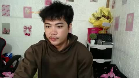 Snapshot of masterkevin24 chatting on November 7, 2025, 6:08 pm Master Kevin online show from November 7, 2025, 6:08 pm