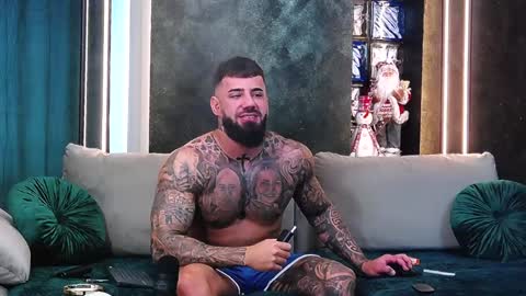 Snapshot of masterkingofmuscle chatting on December 2, 2024, 9:45 am masterkingofmuscle online show from December 2, 2024, 9:45 am