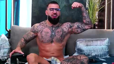 Snapshot of masterkingofmuscle chatting on March 6, 2025, 9:36 am masterkingofmuscle online show from March 6, 2025, 9:36 am