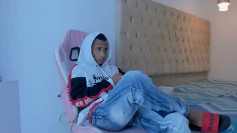 mastermorenohot23 online show from June 11, 2026, 2:22 am