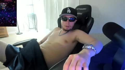 mastermusclebro online show from May 27, 2026, 8:06 pm