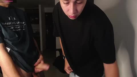 Snapshot of masters_boys chatting on December 29, 2024, 8:11 am KONAN online show from December 29, 2024, 8:11 am