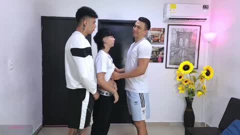 Team Cris Darwin- Fernando- Stiven- David online show from April 19, 2026, 11:09 am