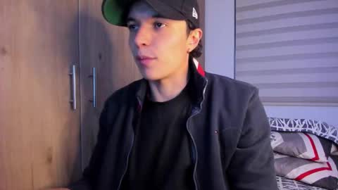 mastrangelo_x online show from October 3, 2025, 1:24 am