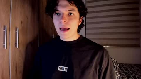 mastrangelo_x online show from June 2, 2026, 4:03 am