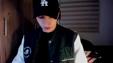 mastrangelo_x online show from July 4, 2026, 4:07 am
