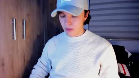 mastrangelo_x online show from July 13, 2026, 4:48 am