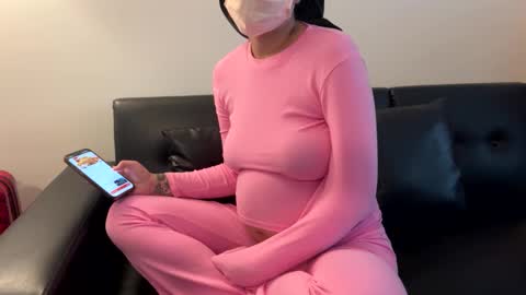 Snapshot of masturbatingmariamiller chatting on October 1, 2025, 7:42 pm masturbatingmariamiller online show from October 1, 2025, 7:42 pm