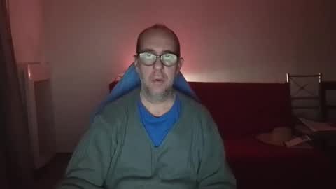 mat11efou online show from November 1, 2025, 7:16 pm