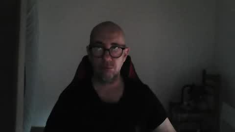 mat11efou online show from March 6, 2026, 10:23 am