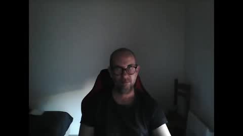 mat11efou online show from April 15, 2026, 5:58 am