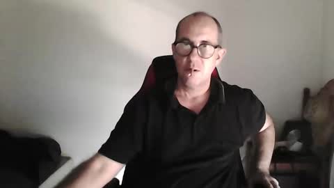 Snapshot of mat11efou chatting on April 27, 2026, 11:52 am mat11efou online show from April 27, 2026, 11:52 am