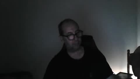 Snapshot of mat11efou chatting on May 1, 2026, 7:40 pm mat11efou online show from May 1, 2026, 7:40 pm