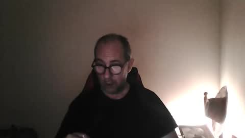 Snapshot of mat11efou chatting on May 5, 2026, 7:33 pm mat11efou online show from May 5, 2026, 7:33 pm