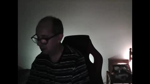 Snapshot of mat11efou chatting on May 8, 2026, 2:06 am mat11efou online show from May 8, 2026, 2:06 am