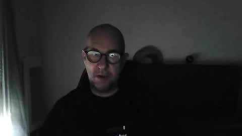 Snapshot of mat11efou chatting on May 19, 2026, 6:31 am mat11efou online show from May 19, 2026, 6:31 am