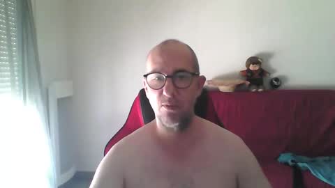 Snapshot of mat11efou chatting on May 24, 2026, 1:49 pm mat11efou online show from May 24, 2026, 1:49 pm