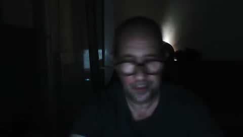 Snapshot of mat11efou chatting on June 3, 2026, 8:03 pm mat11efou online show from June 3, 2026, 8:03 pm