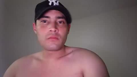 mateo2803 online show from February 8, 2026, 5:22 am