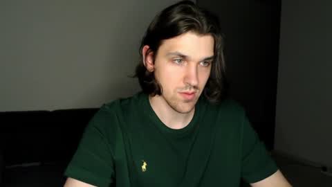 mateo_zeus online show from June 12, 2026, 8:41 pm