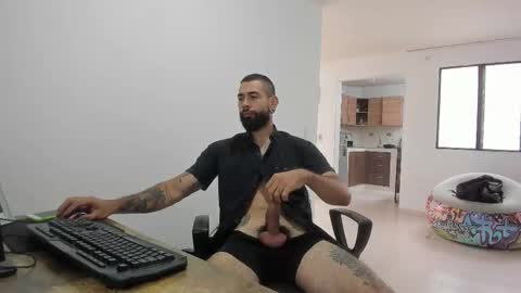 Matheus     online show from January 11, 2026, 7:41 pm