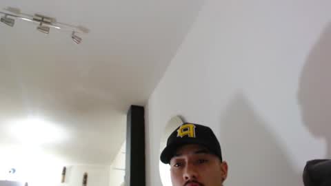 Snapshot of mathew444 chatting on December 17, 2024, 4:53 pm STRURIBE ON INSTAGRAM online show from December 17, 2024, 4:53 pm