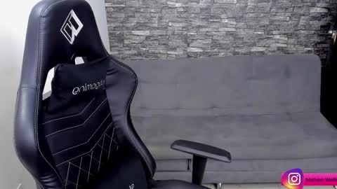 Mathew Independent model online show from March 3, 2026, 5:19 pm