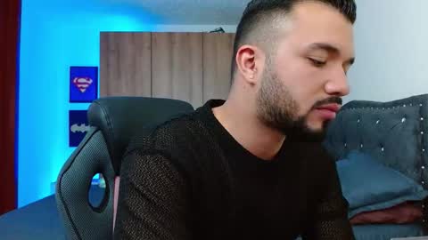 Snapshot of mathewhot3 chatting on November 19, 2025, 4:01 am mathewhot3 online show from November 19, 2025, 4:01 am