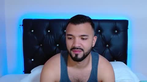 Snapshot of mathewhot3 chatting on January 8, 2026, 4:48 am mathewhot3 online show from January 8, 2026, 4:48 am