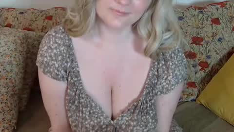 mathilde_solveig online show from February 9, 2025, 1:55 am