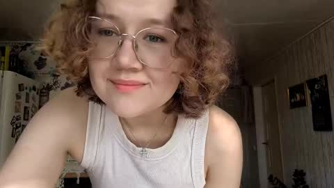 Snapshot of mathildemalenke chatting on September 26, 2025, 4:16 am Mia online show from September 26, 2025, 4:16 am