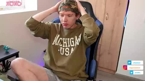 Alejandro Alex online show from October 23, 2025, 1:43 pm