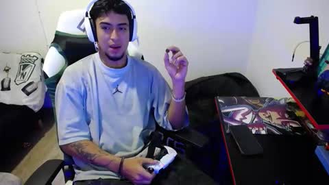 matias online show from October 7, 2025, 3:04 am