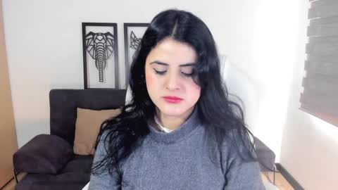 Snapshot of matilda_sweet18 chatting on January 26, 2025, 2:19 pm Lucia online show from January 26, 2025, 2:19 pm