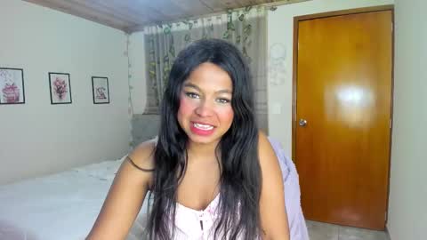 Daniela online show from October 2, 2025, 9:49 am