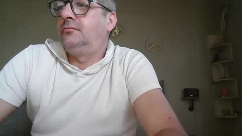 matrike1 online show from April 18, 2026, 2:54 pm