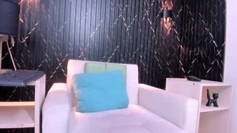 Matt Ruso online show from November 8, 2025, 4:01 am